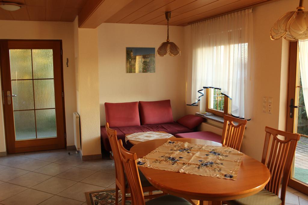 Bodenseegaestehaus อูลดิงเงน มึลโฮเฟิน ห้อง รูปภาพ